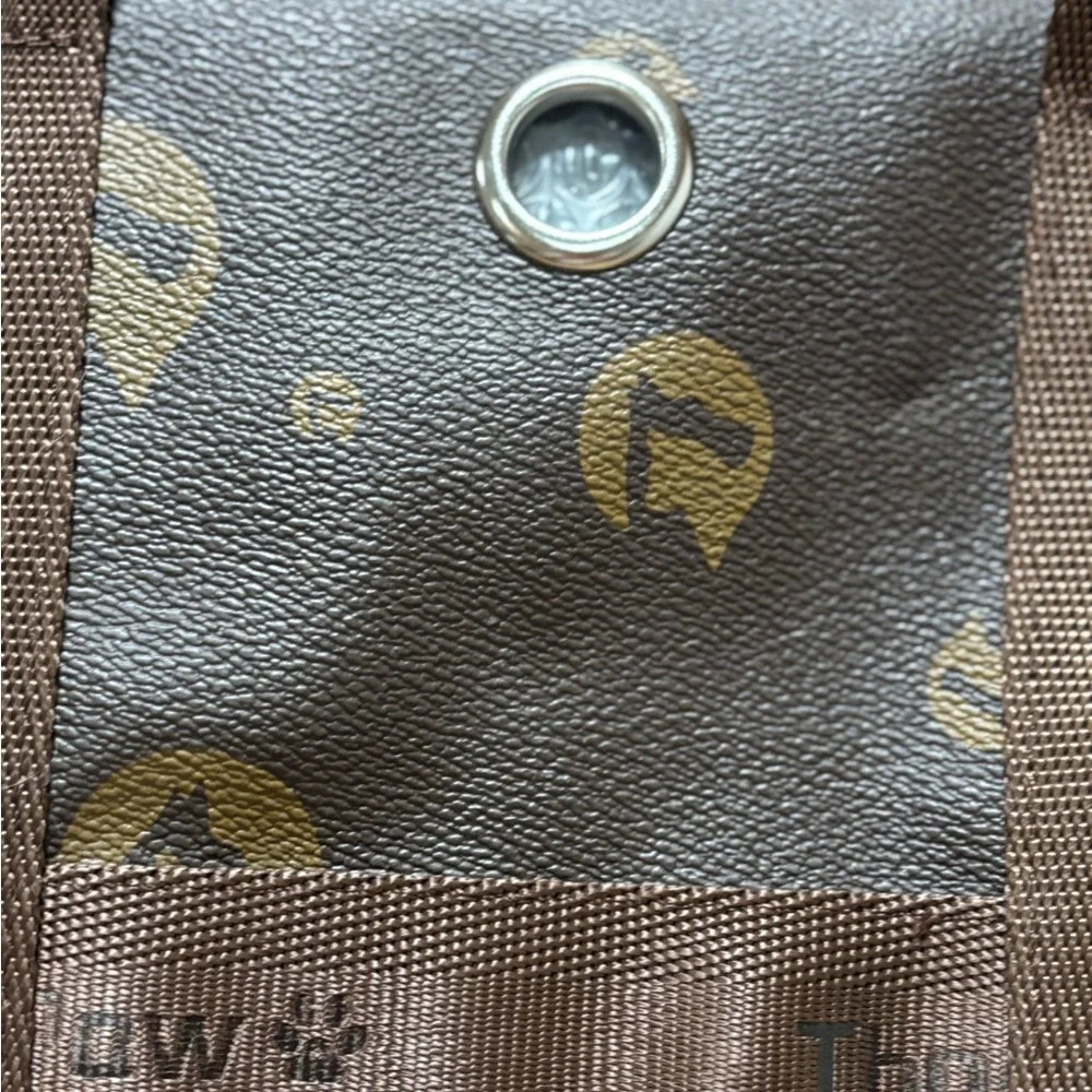 Thankspaw soft sided pet travel carrier
